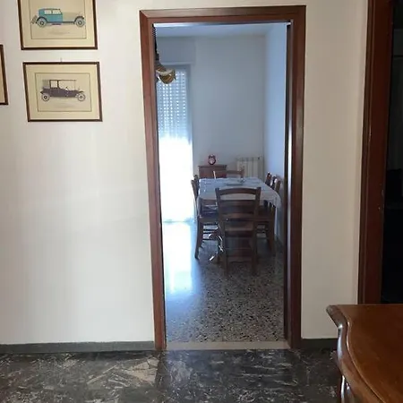 Iris Hosting Per Famiglie Апартаменты *